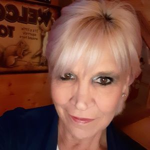 Meet your Posher, Janet